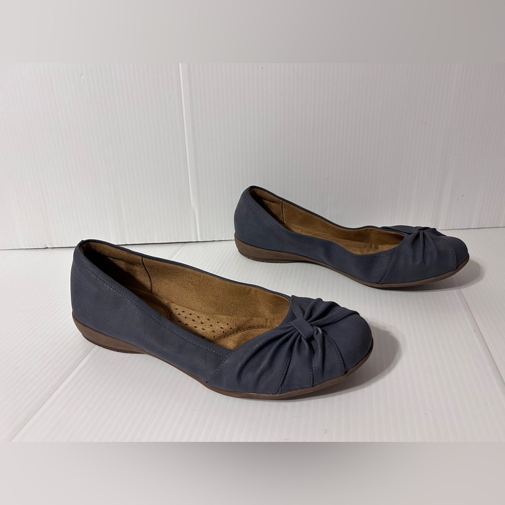 Natural Soul Genie blue leather flat shoe women size 10 M